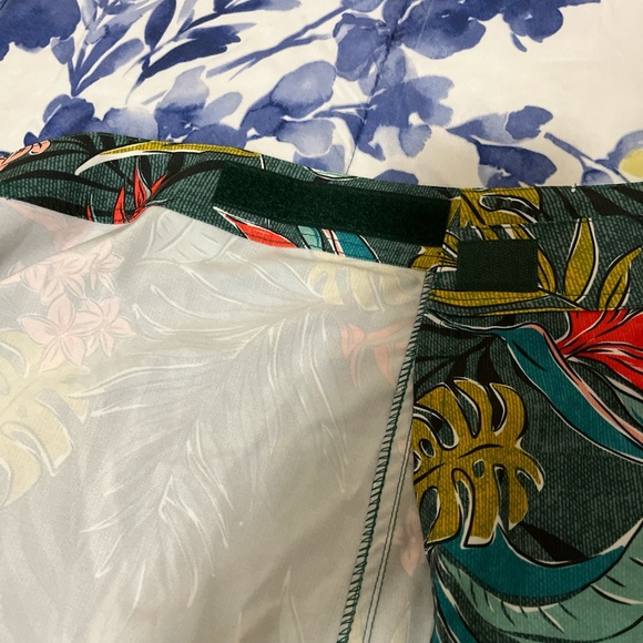 Ripskirt Hawaii Vibrant Floral Mini Skirt - Picture 4 of 5